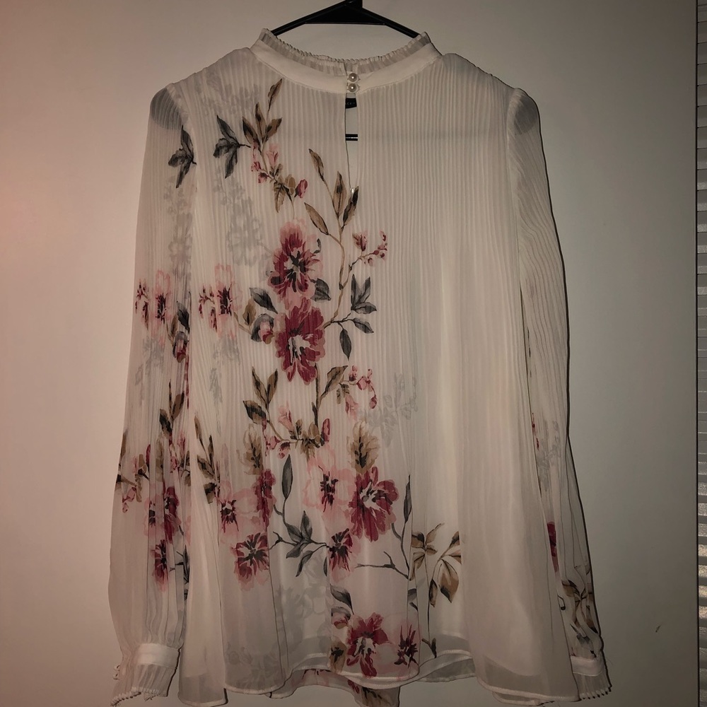 White House black market blouse!